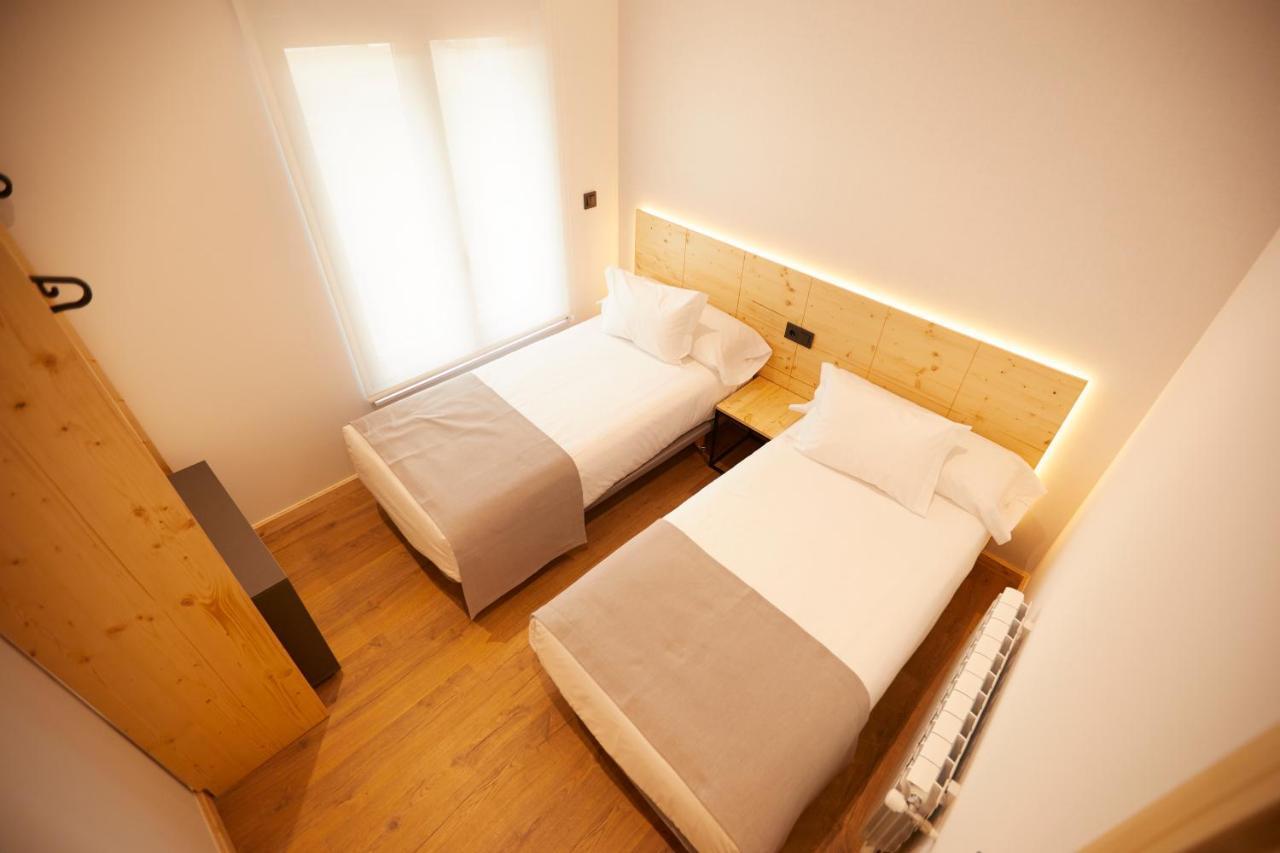 Apartamentos Arumes Do Mar E Montana - Viveiro Exterior photo